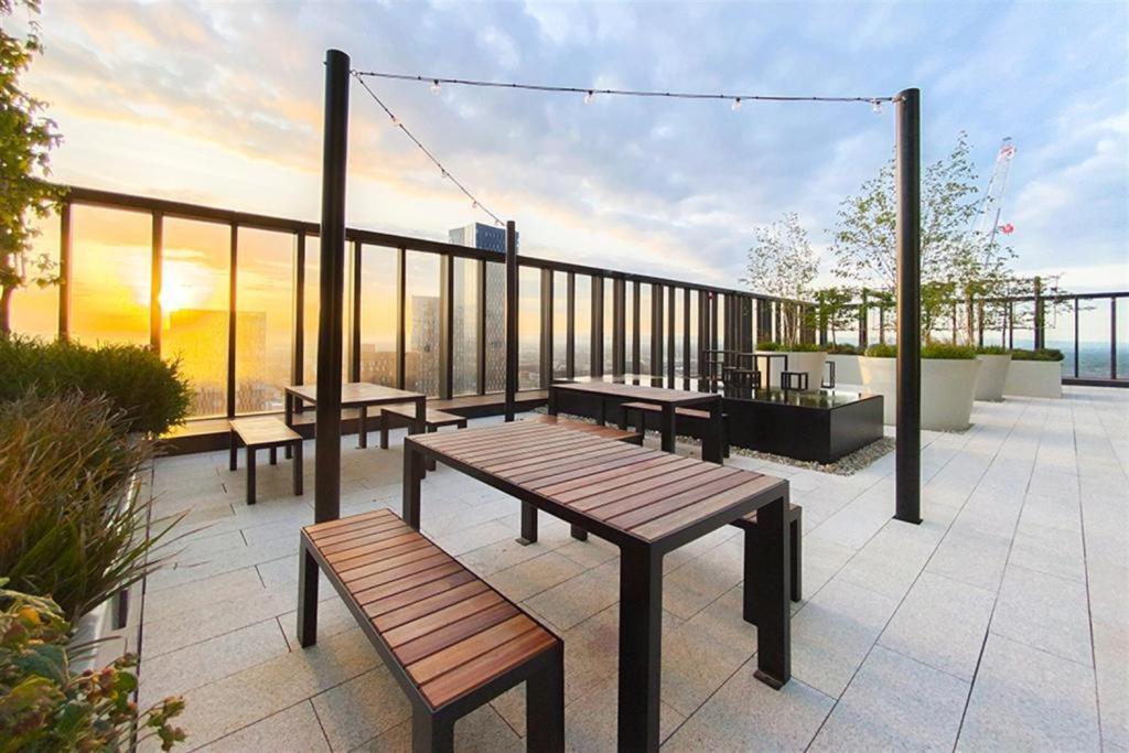 Luxury 2 Bedroom Apartment Manchester City Centre Zewnętrze zdjęcie
